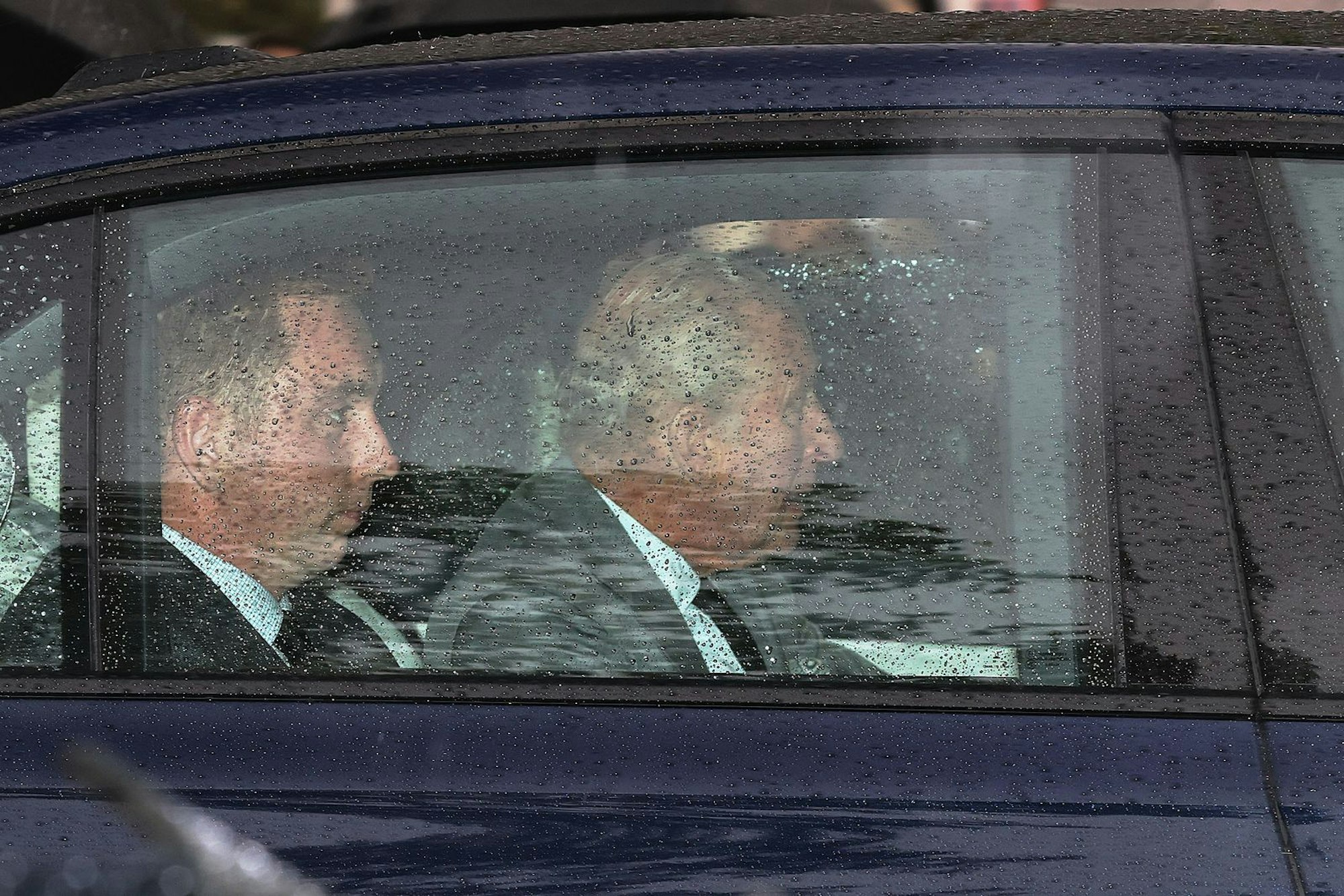 König Charles III. trifft in London ein. Das Foto soll den Monarchen kurz vor dem Treffen mit Prinz Harry zeigen. (Bild: 2025 Getty Images/Belinda Jiao)