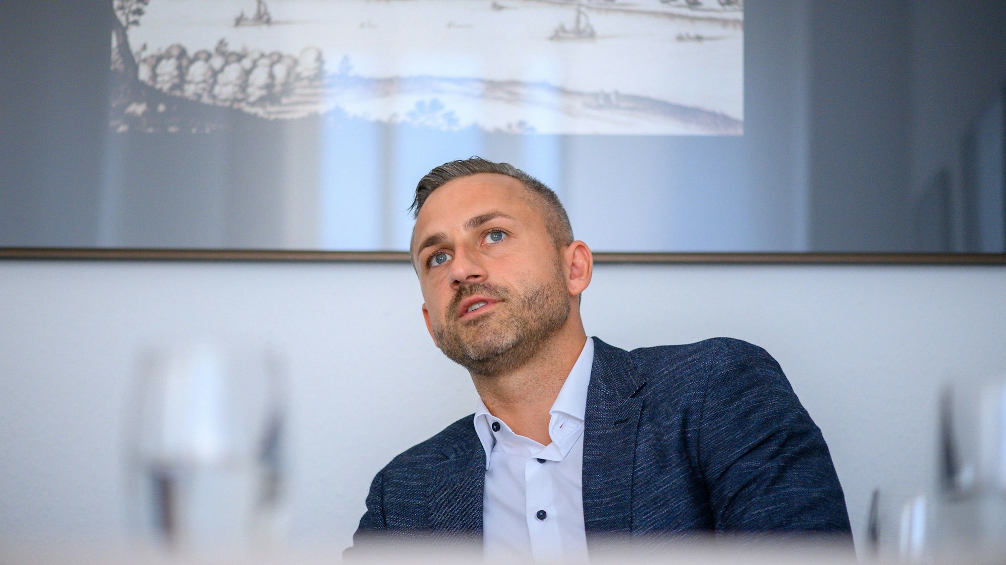 Ulrich Siegmund, Fraktionsvorsitzender der AfD in Sachsen-Anhalt, während eines Interviews.