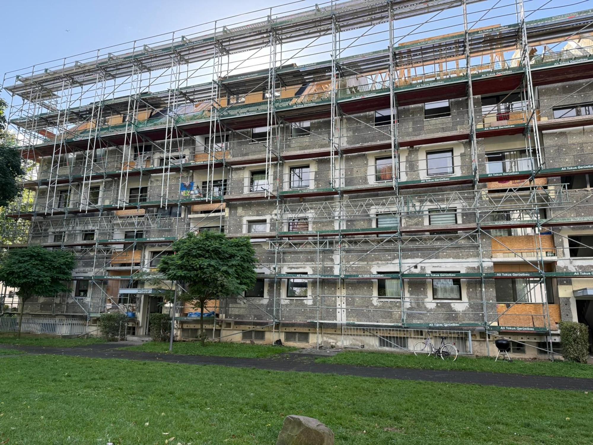 Das betroffene Haus in der Eduard-Heis-Straße in Köln-Flittard.