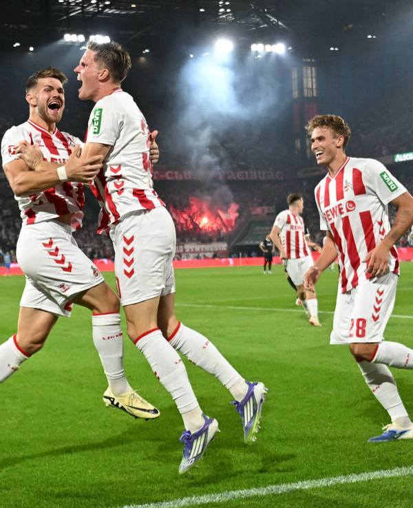 Marius Bülter jubelt gegen Freiburg.