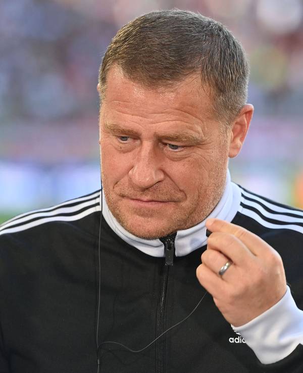 Max Eberl beim Spiel FC Augsburg gegen FC Bayern München am 30. August 2025.