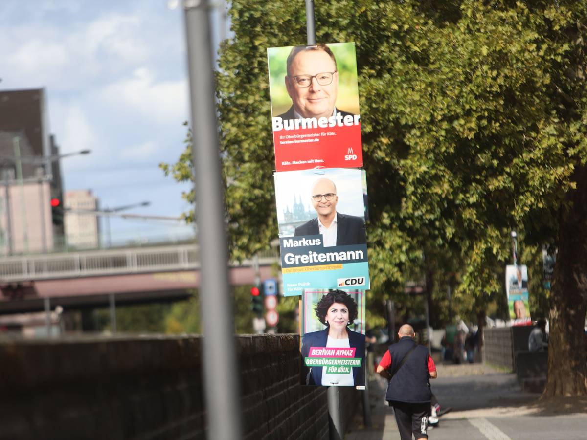 12.09.2025, Köln: Das Wahlwochenende wird heiter bis wolkig. Am Rheinufer präsentieren sich SPD, CDU und die Grünen mit ihren Wahlplakaten der Spitzenkandidaten zur Oberbürgermeister Wahl. Foto: Arton Krasniqi