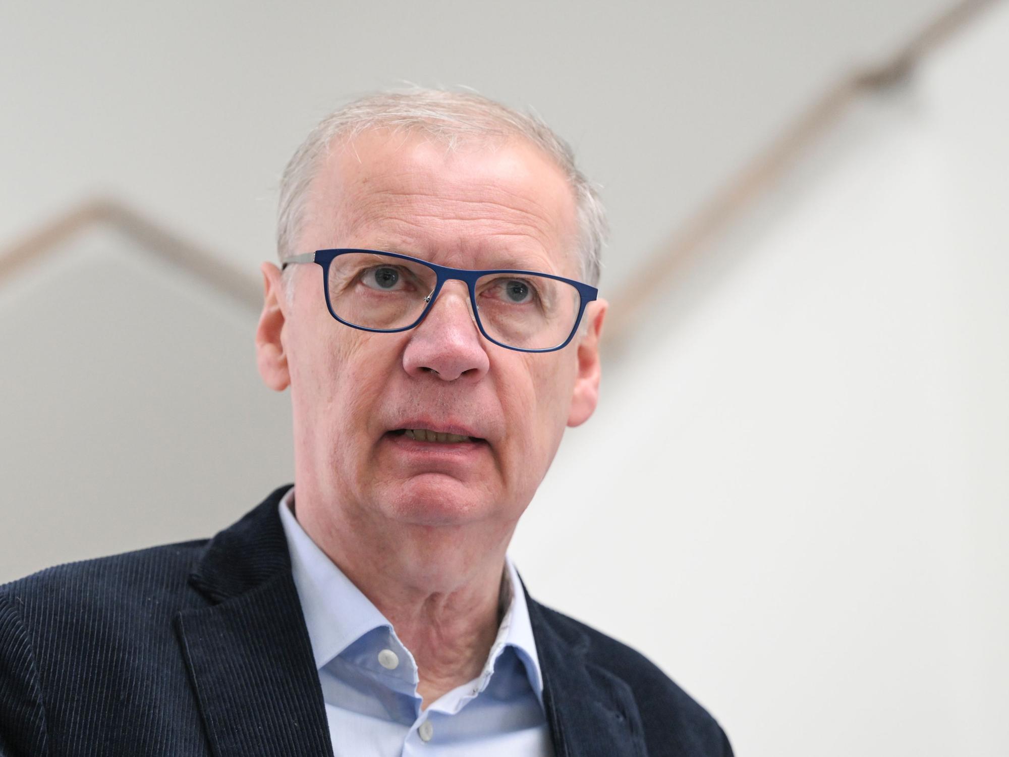 Der Moderator Günther Jauch besucht die Ausstellung «How To Catch A Nazi. Operation Finale: Die Ergreifung und der Prozess von Adolf Eichmann» im Filmmuseum Potsdam.