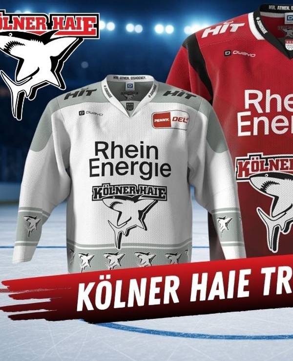 Im Hintergrund eine Eishockey-Halle, davor die Trikots der Kölner Haie der Saison 2025/26: Heimtrikot, Auswärtstrikot und Warm-Up-Trikot.