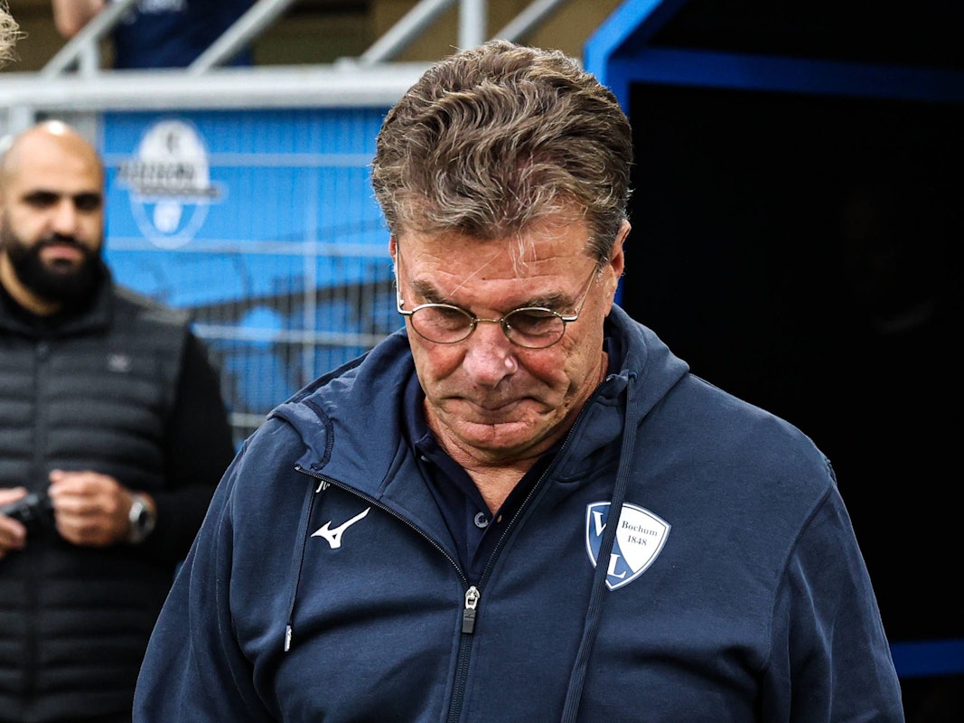 Dieter Hecking mit zerknirschtem Blick.