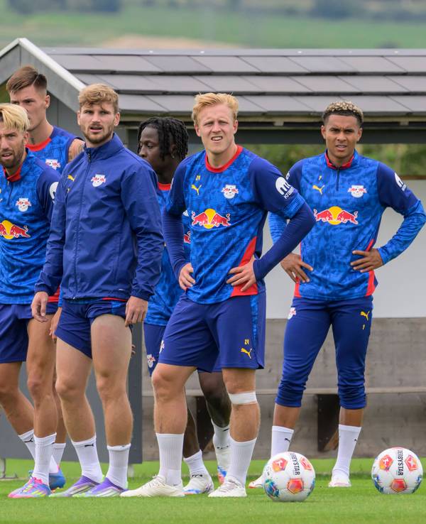 Kevin Kampl, Timo Werner, Xaver Schlager und Antonio Nusa im Training.