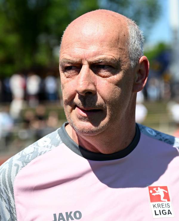 Mario Basler bei einem Benefizspiel.