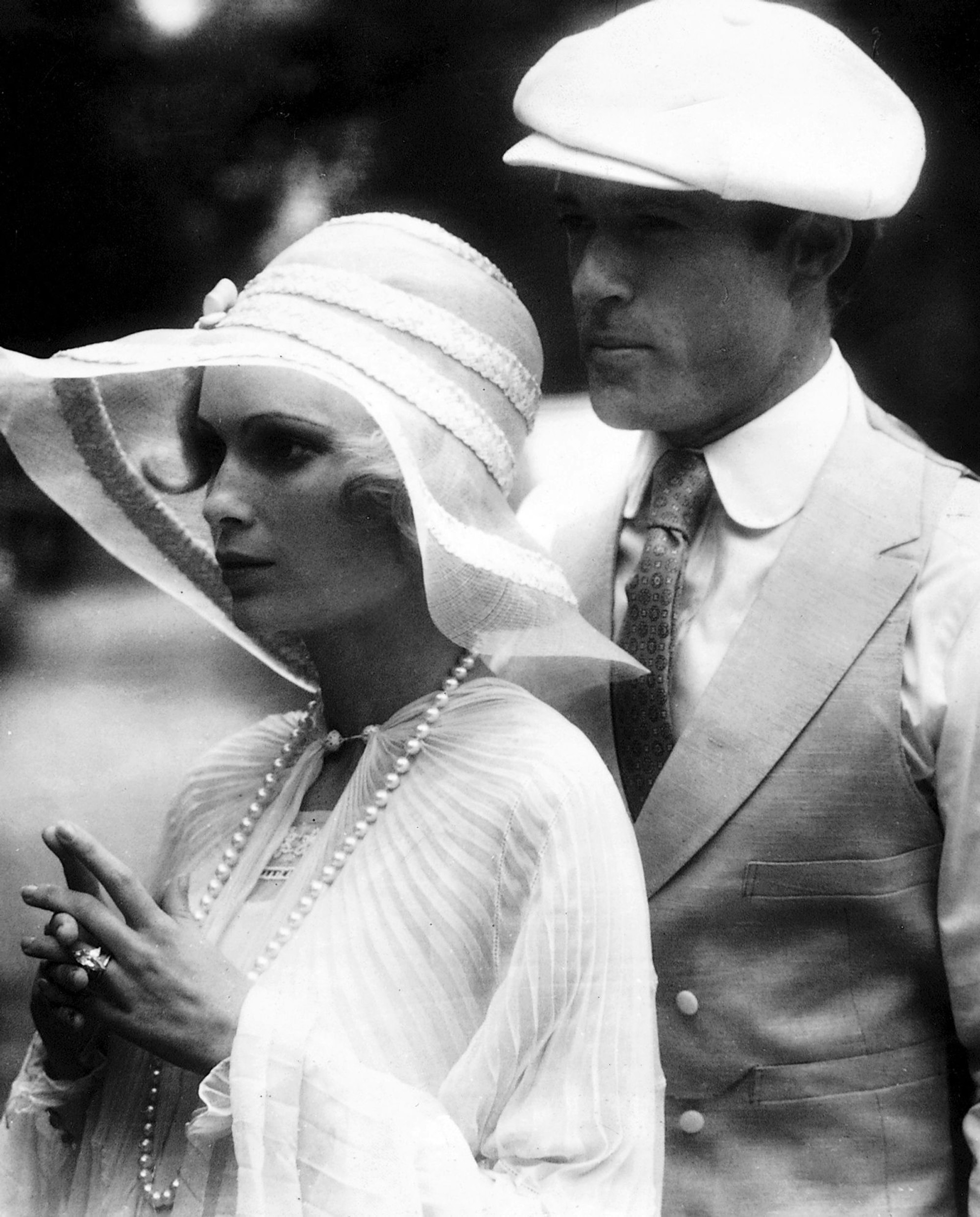 „Der große Gatsby“: Leonardo DiCaprio spielte ihn auch, aber niemand verkörperte den exzentrischen Millionär Jay Gatsby so wie einst Robert Redford an der Seite von Mia Farrow. (Bild: ZDF / Taurus)