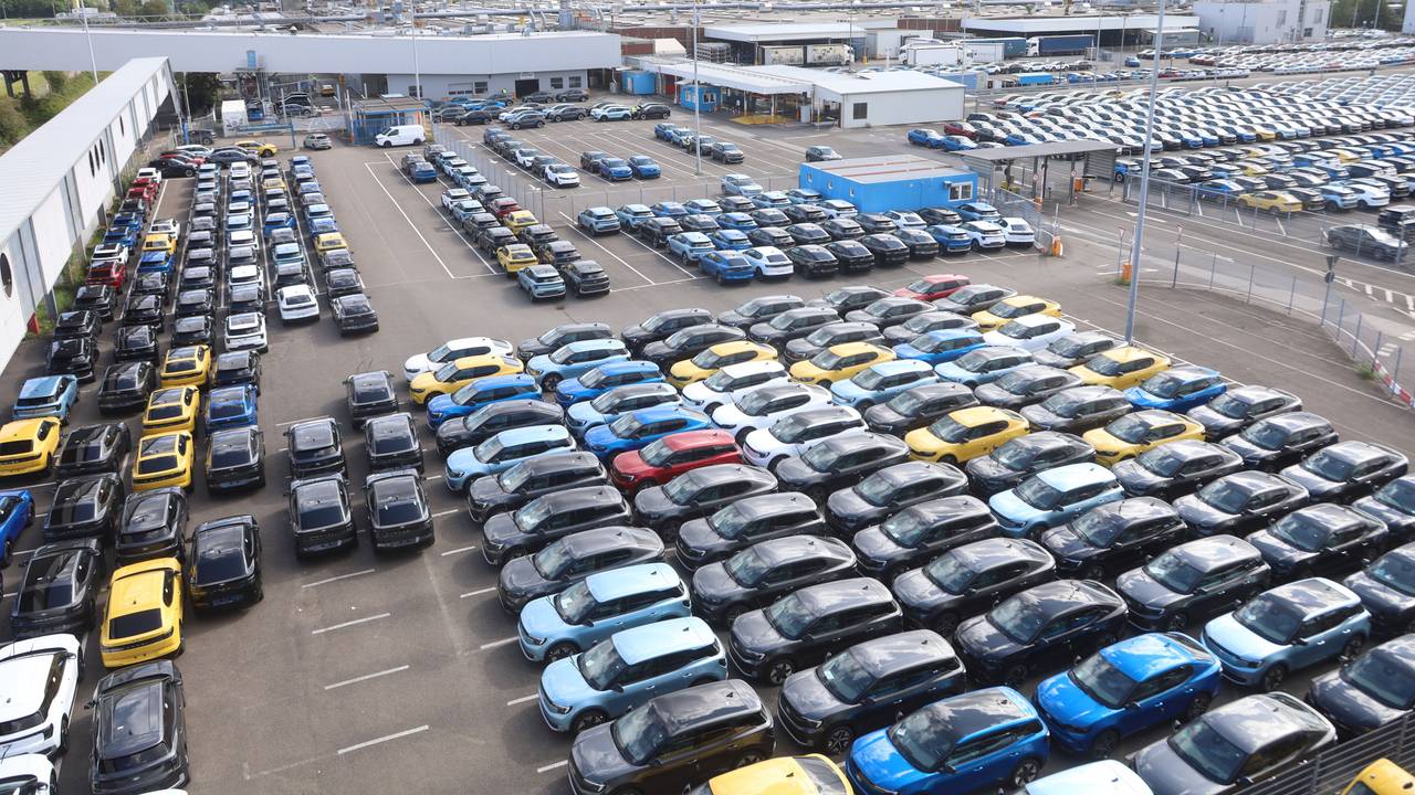 Blick auf das Ford-Werk in Köln