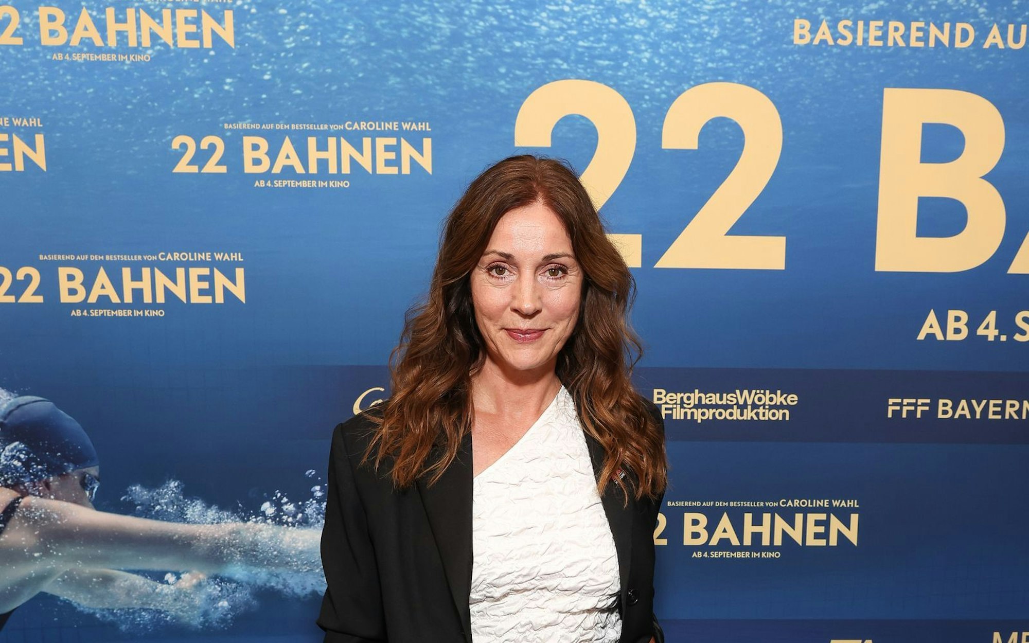Ulrike C. Tscharre kennt, wie sie selbst sagt, nicht viele Medicals. Nun spielt sie selbst in einer Art Krankenhausserie. Was „David und Goliath“ auszeichnet, erklärt sie im Interview anlässlich des Starts der geplanten Reihe am Mittwoch, 24. September, um 20.15 Uhr, im Ersten (bereits ab 17. September in der Mediathek). (Bild: 2025 Getty Images/Gerald Matzka)