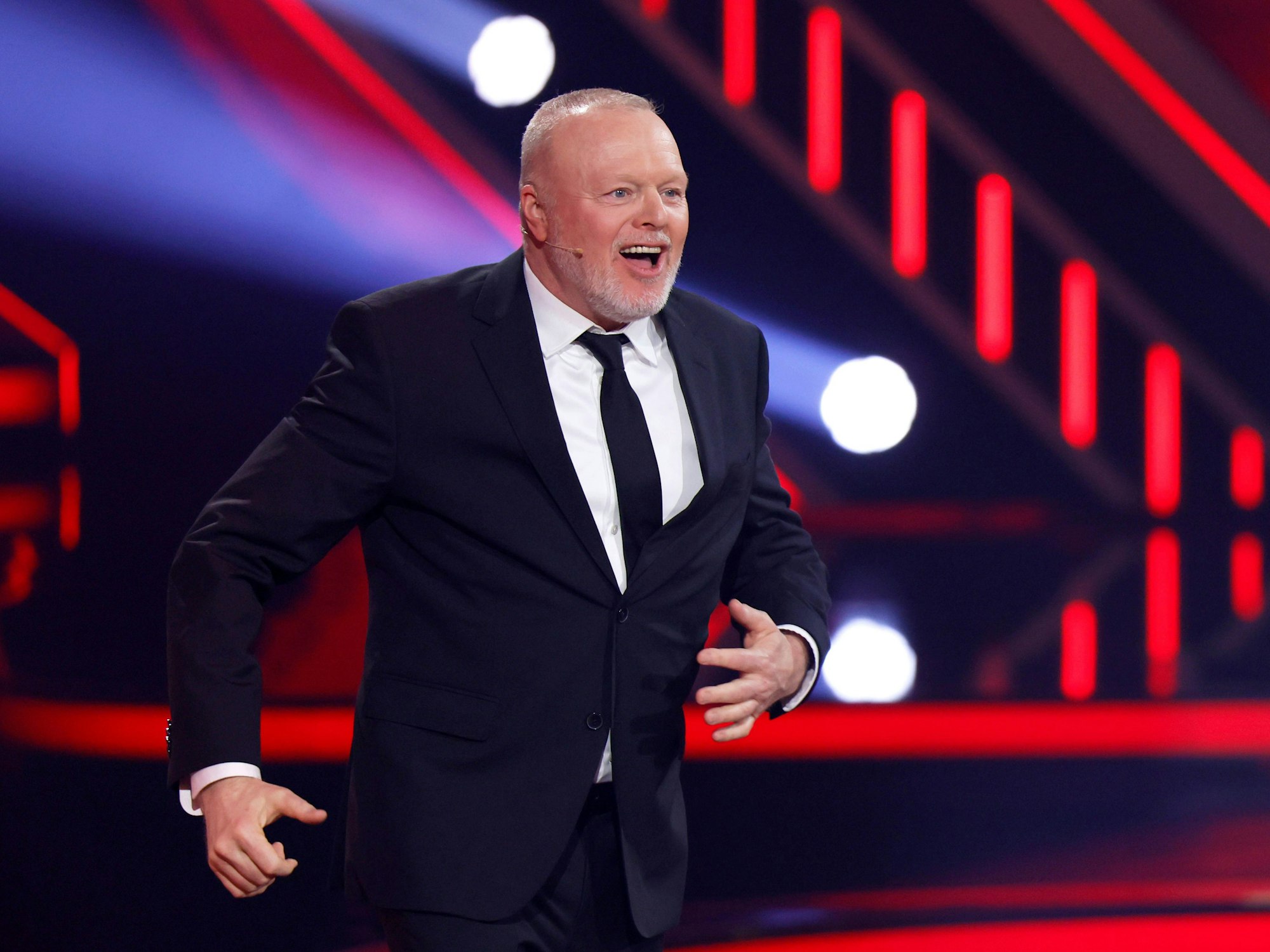 Stefan Raab (hier im März bei „Let's Dance“) sorgte mit einem nackten Penis in seiner neuen Show für Wirbel.