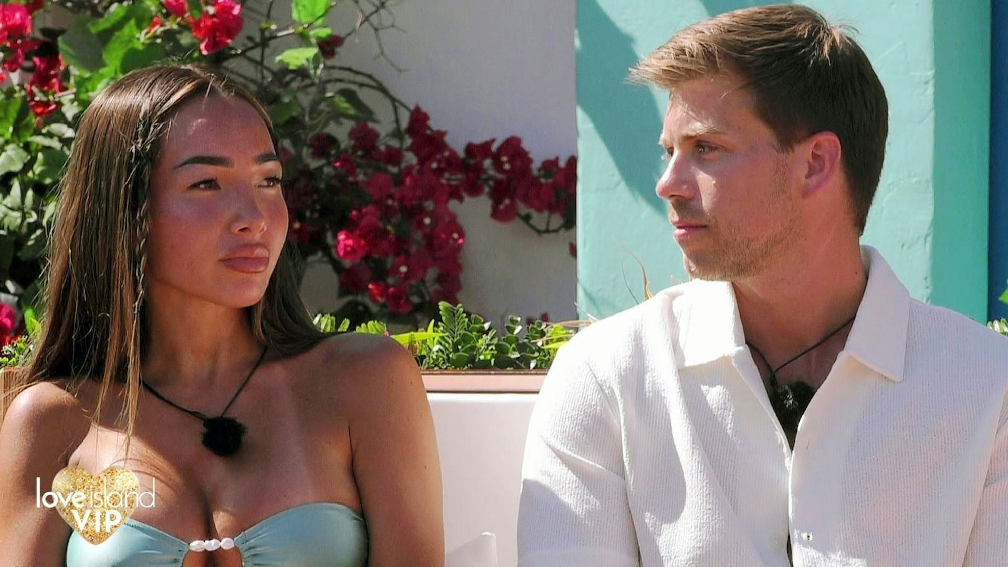 Die Stimmung zwischen Tatum und Josh ist angespannt: „Unsere Gespräche sind wie ein Business-Meeting.“ (Bild: RTLZWEI)