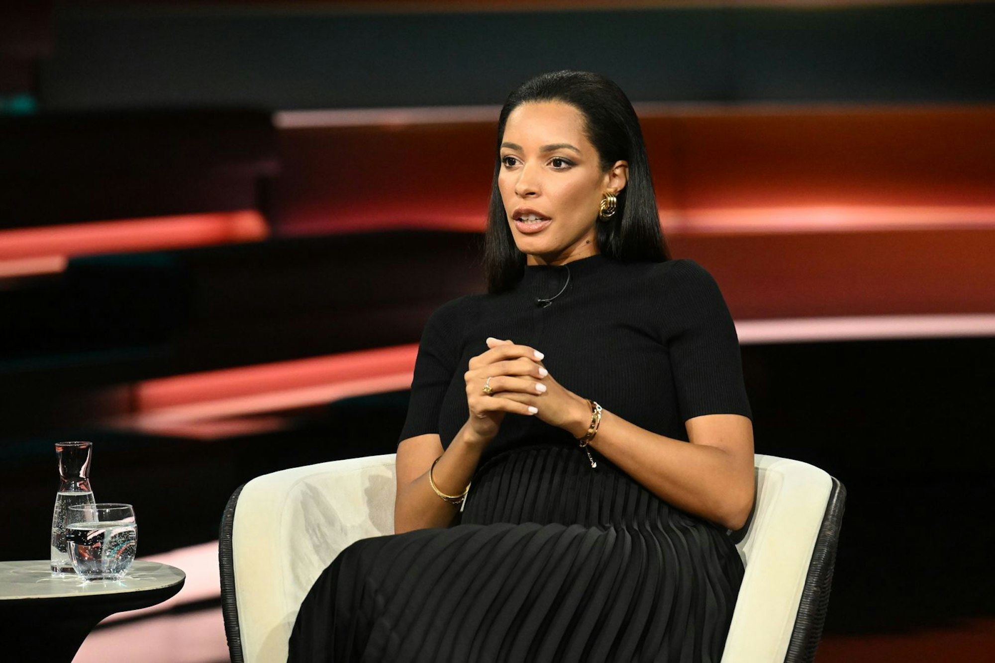 Sie habe sich nie für den Promi-Status ihres Mannes interessiert, erklärte Lilian de Carvalho Monteiro. (Bild: ZDF / Cornelia Lehmann)