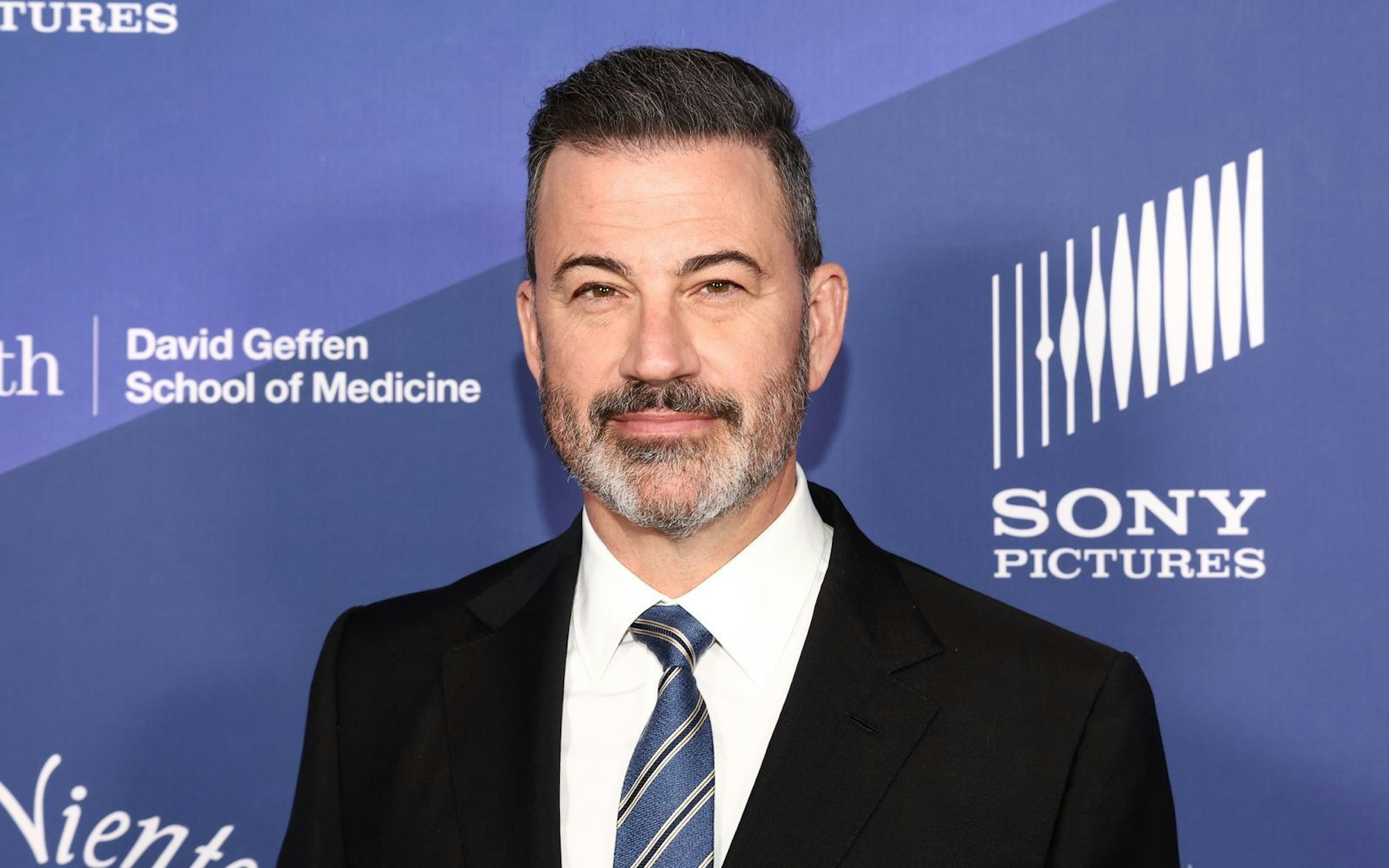 Die Sendung von US-Moderator Jimmy Kimmel wird vorerst eingestellt. (Bild: 2025 Getty Images for UCLA Jonsson Cancer Center Foundation/Tommaso Boddi)