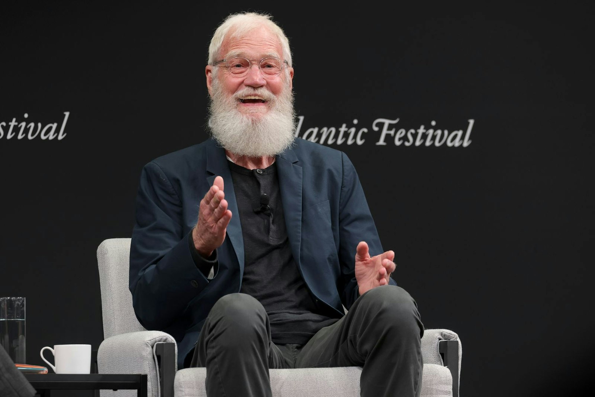 David Letterman, Talkshow-Legende, bezeichnete die Suspendierung von Jimmy Kimmel als „erbärmlich“ und „lächerlich“. (Bild: 2025 Getty Images/Michael Loccisano)