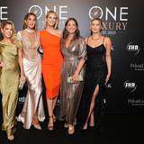 Domenica Graci, Sylvie Meis, Monica Ivancan, Dana und Luna Schweiger stehen auf dem Black Carpet.