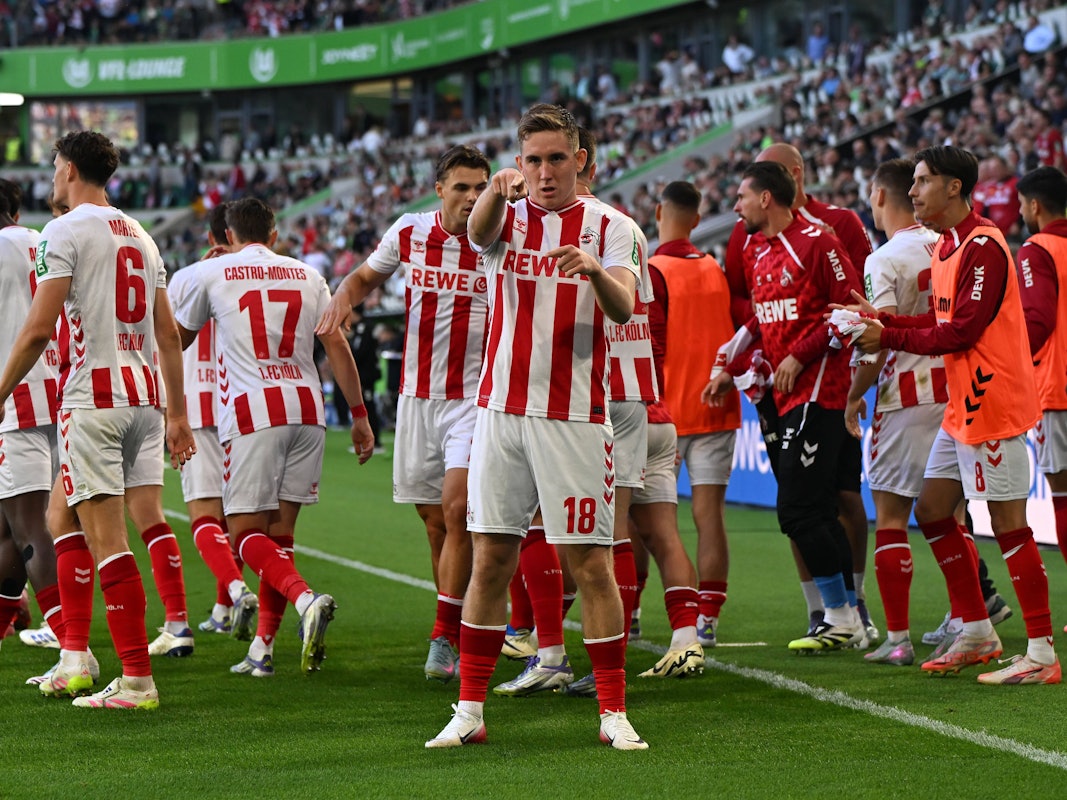Isak Johannesson (1. FC Köln), beim Jubel im Spiel gegen den VfL Wolfsburg am 13. September 2025.
