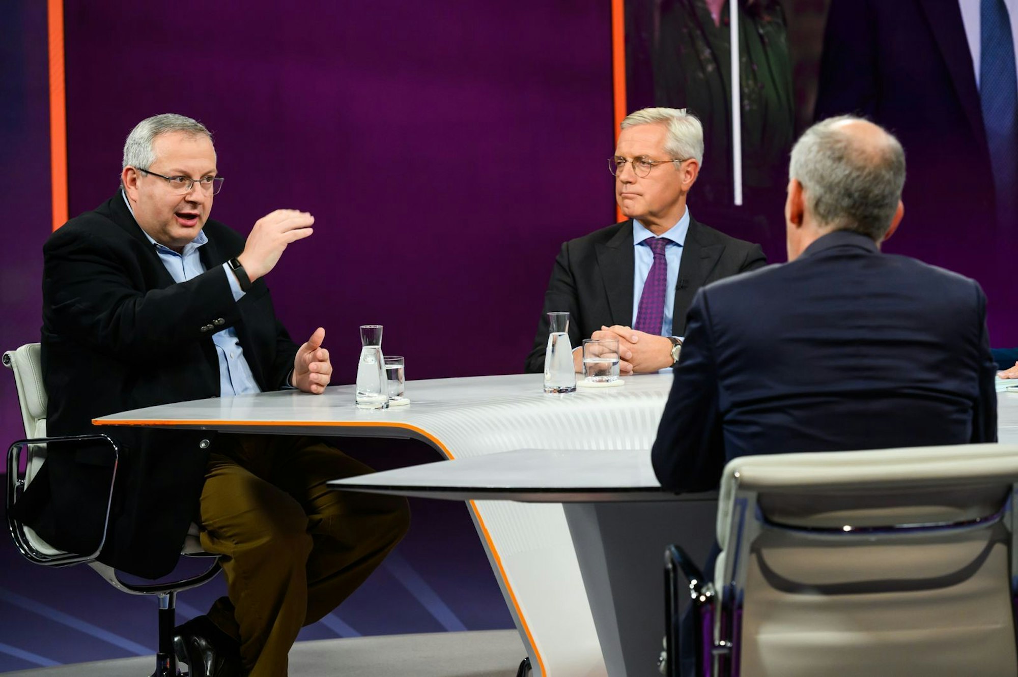 „Mit dieser Administration kann kein Transatlantizismus stattfinden“, erklärte der deutsch-amerikanische Wirtschaftswissenschaftler Rüdiger Bachmann. (Bild: ZDF/Jule Roehr )