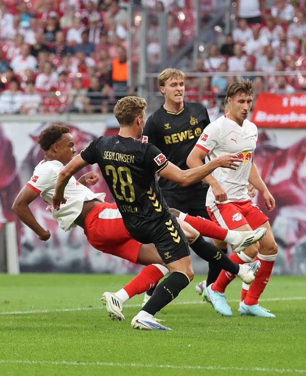 Assan Ouedraogo (Leipzig) trifft am 20. September 2025 zum 1:0 gegen den 1. FC Köln.