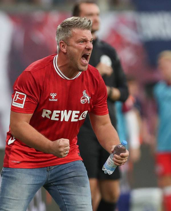 Lukas Kwasniok bejubelt einen Treffer.
