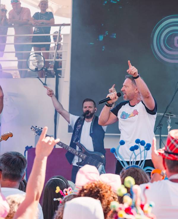 Die Höhner beim Konzert auf dem Jeckliner.