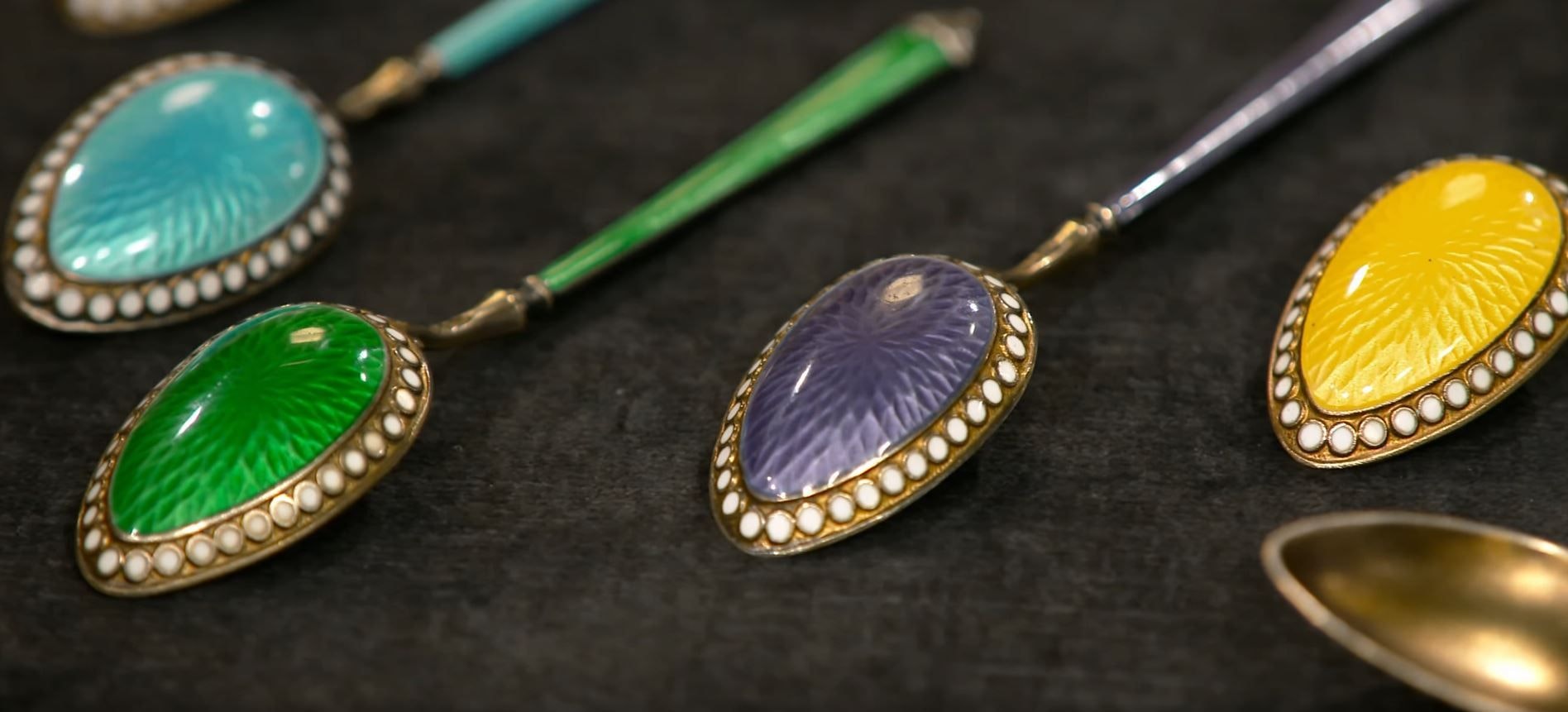 Bares für Rares: Kind kauft Löffel für 5€, Verkauf bringt zigfachen Verkaufspreis | Express