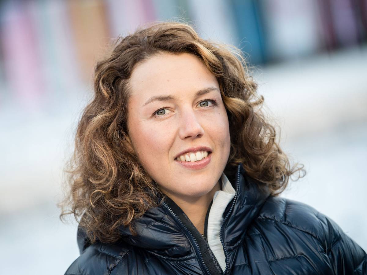 Laura Dahlmeier lächelt in die Kamera.