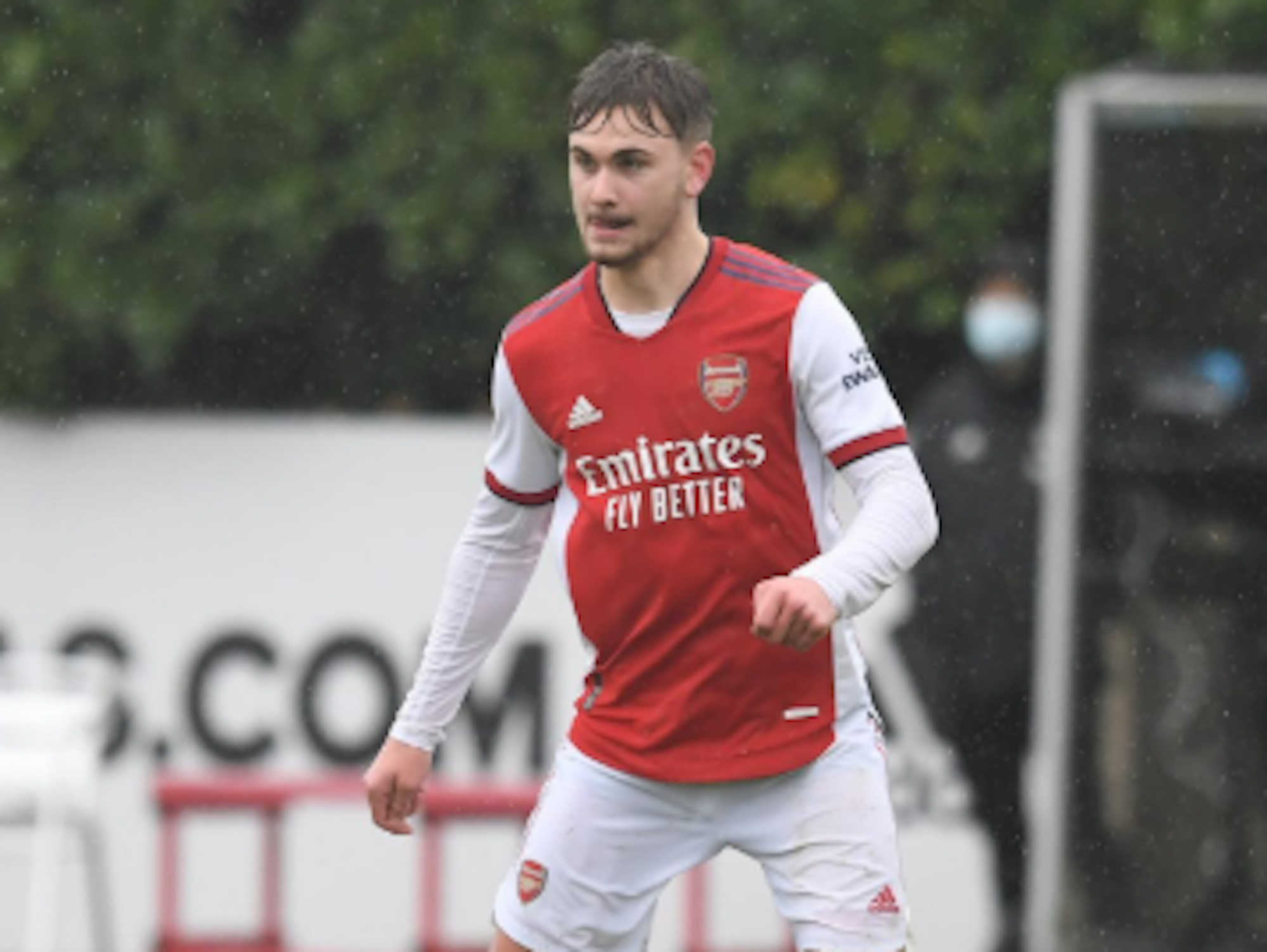 Billy Vigar bei einem Spiel für Arsenal in der Jugend.