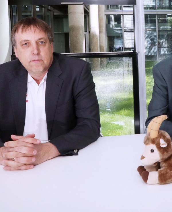Thorsten Kiesewetter, Sven Adenauer und Martin Hollweck (v.l., hier am 13. Mai 2025) wollen das neue Präsidium beim 1. FC Köln stellen.
