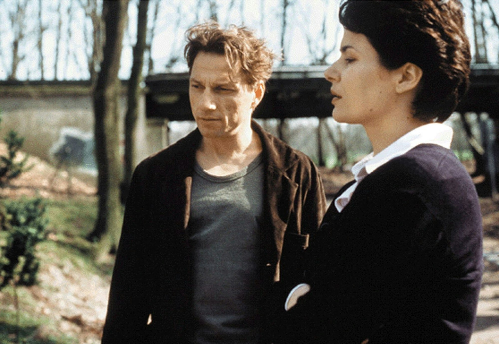 Einer seiner schönsten Filme: In Christian Petzolds Berliner-Schule-Drama „Die innere Sicherheit“ spielt er an der Seite von Barbara Auer einen ehemaligen Terroristen. (Bild: ARD / Degeto)