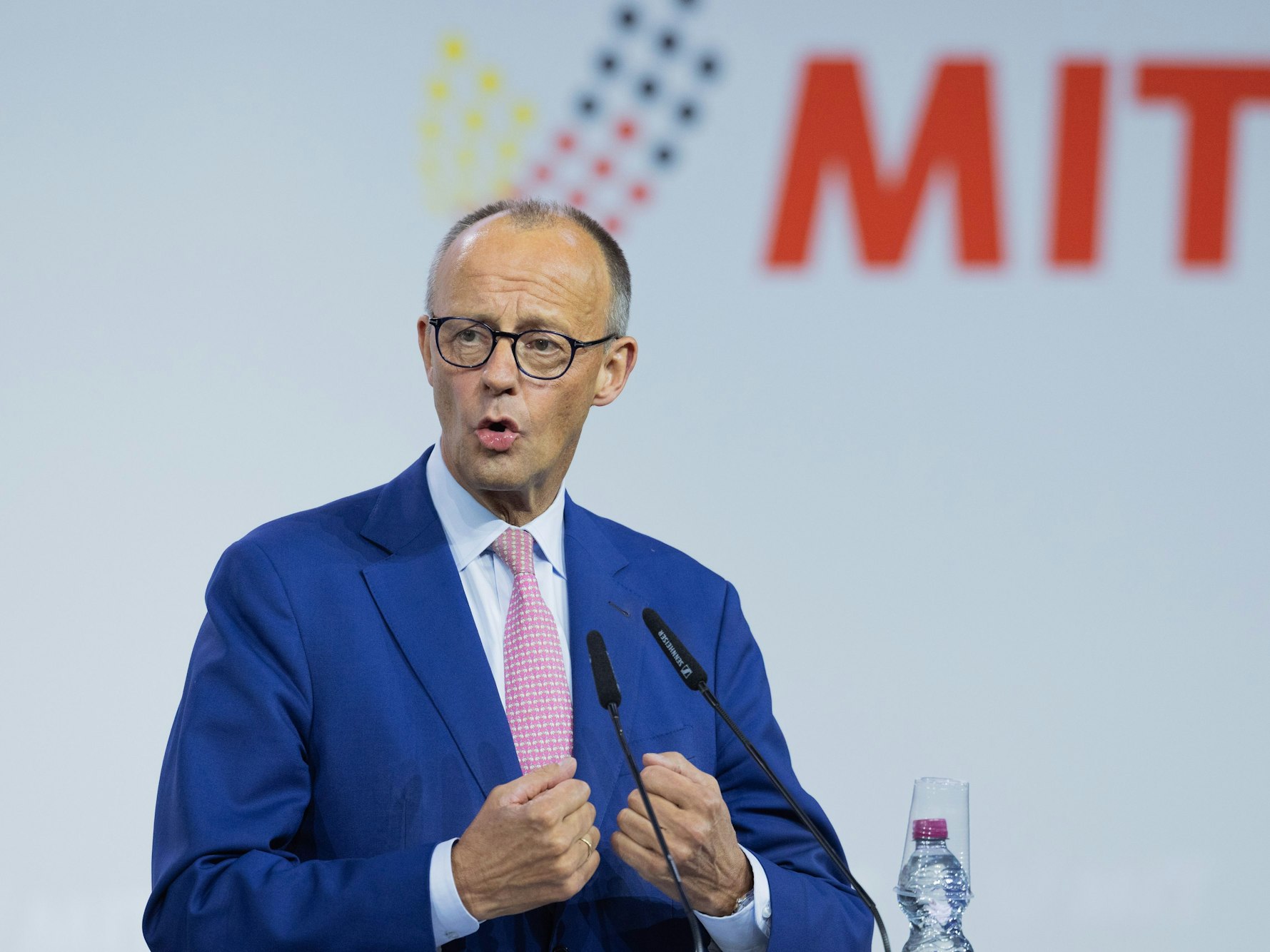 Bundeskanzler Friedrich Merz (CDU) beim 17. Bundesmittelstandstag der Mittelstands- und Wirtschaftsunion (MIT) in Köln.