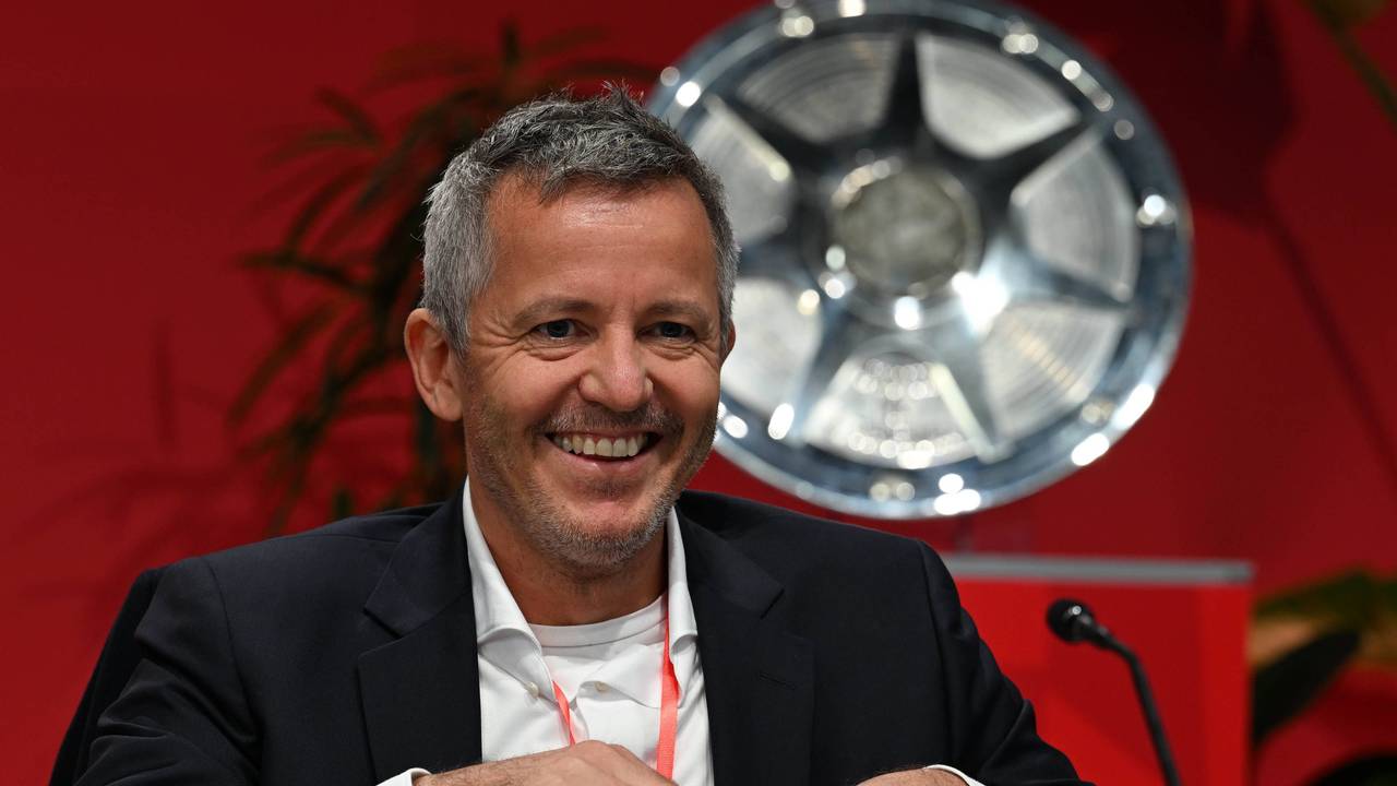 Geschäftsführer Philipp Türoff am 27. September 2025 bei der Mitgliederversammlung des 1. FC Köln im Rhein-Energie-Stadion.