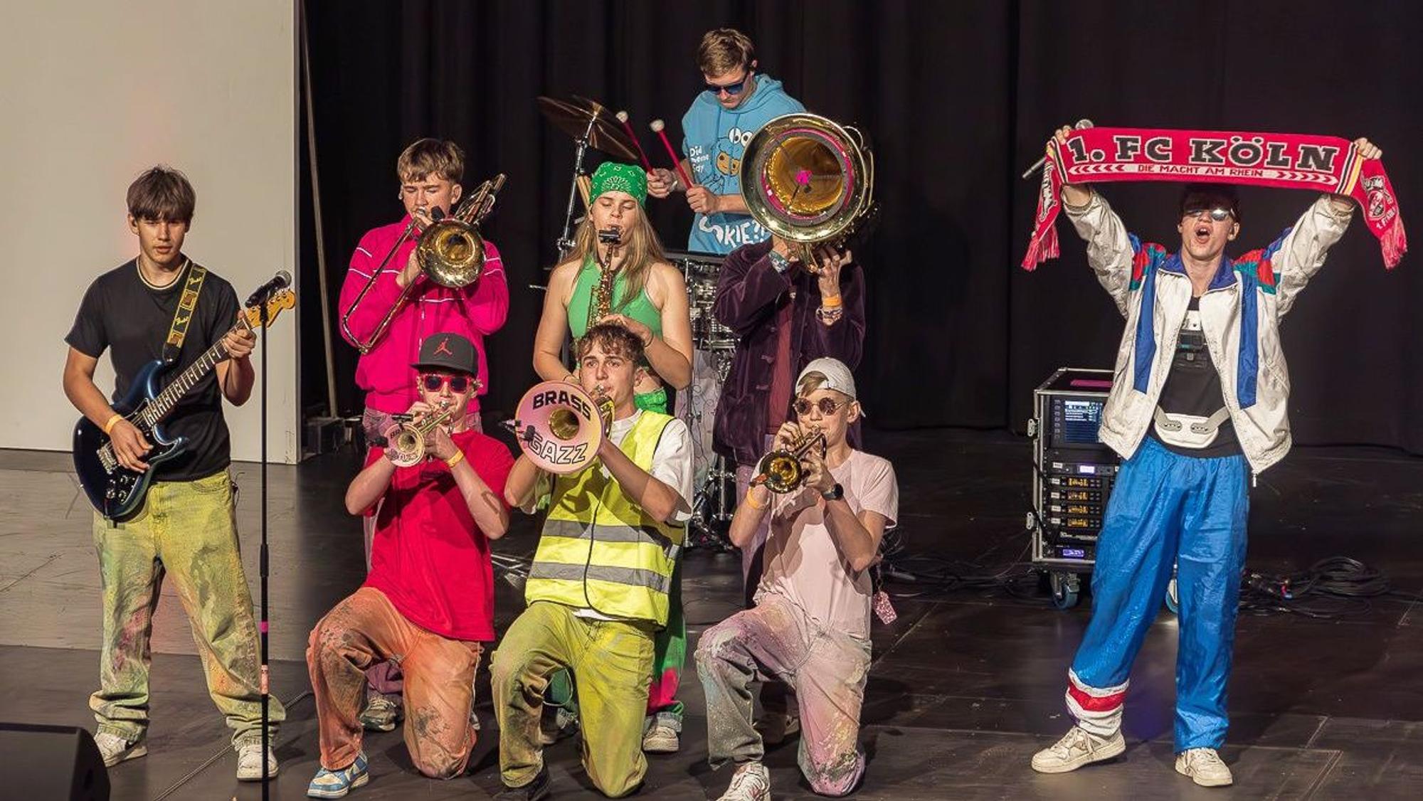 Die Nachwuchsband Brassgazz auf der Bühne.