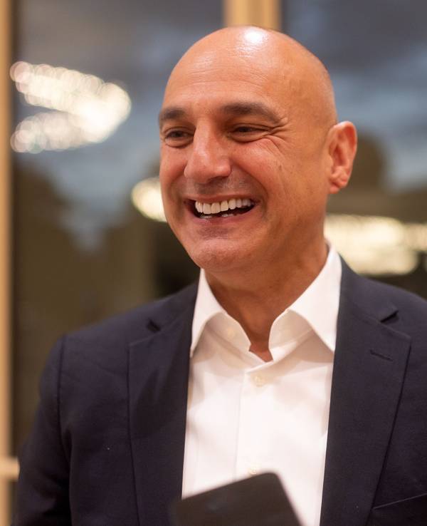 Mit knappem Vorsprung wurde der CDU-Kandidat Alexander Kalouti zum Oberbürgermeister in Dortmund gewählt.