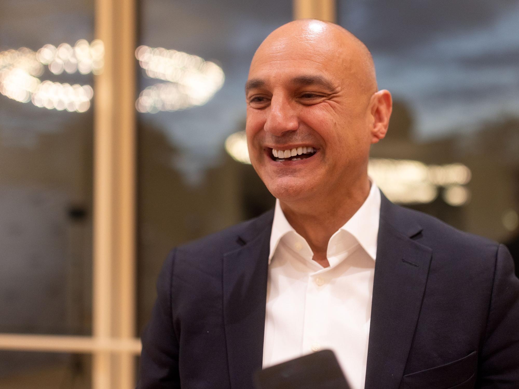 Mit knappem Vorsprung wurde der CDU-Kandidat Alexander Kalouti zum Oberbürgermeister in Dortmund gewählt.