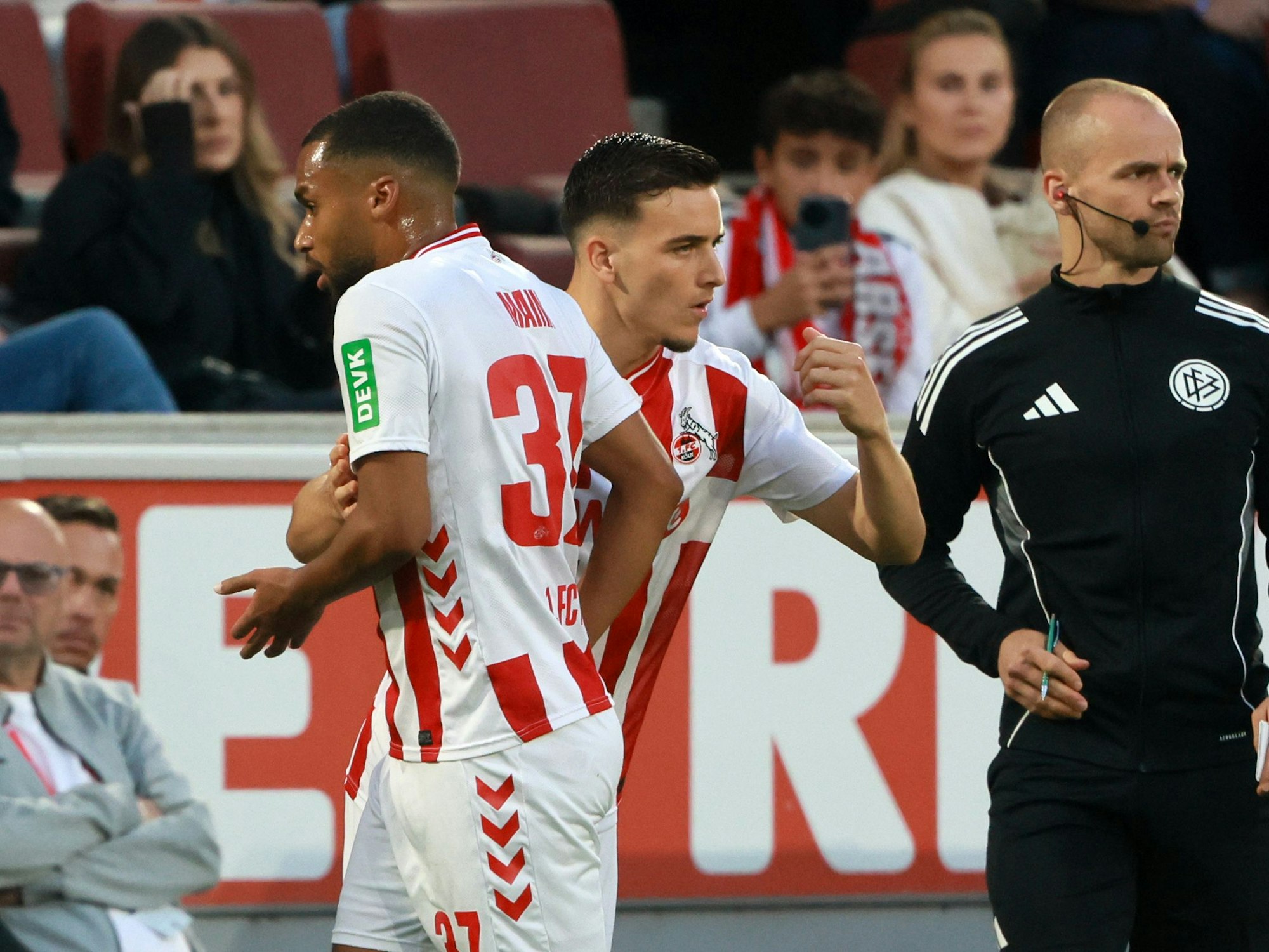 Said El Mala kommt für Linton Maina.