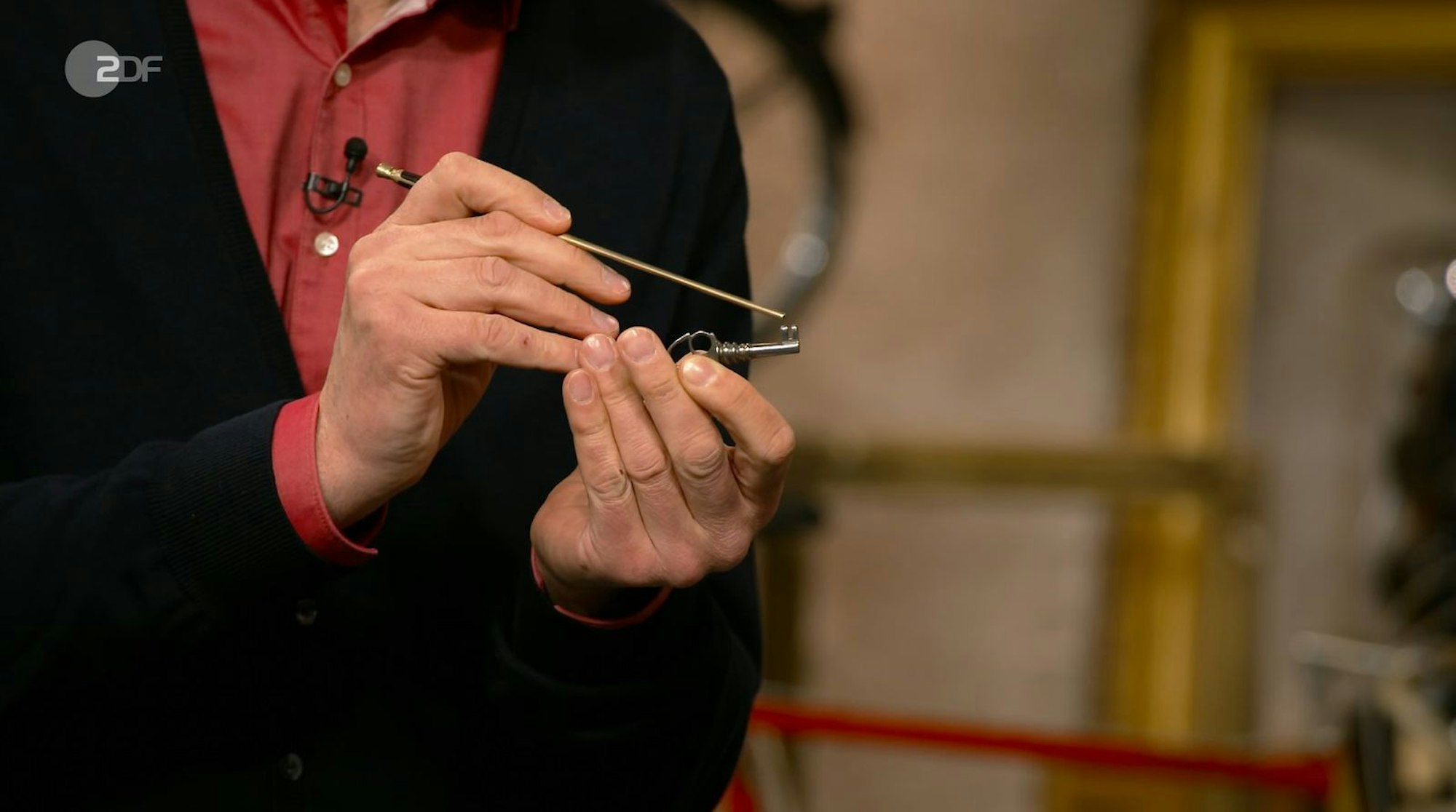 Detlev Kümmel bemerkte Details, die nicht ins Bild passten. (Bild: ZDF)