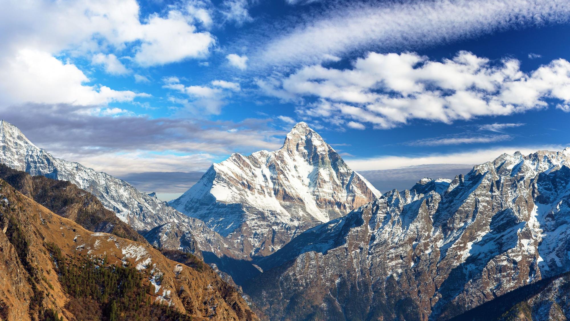 Der Gipfel des Nanda Devi im Himalaya.