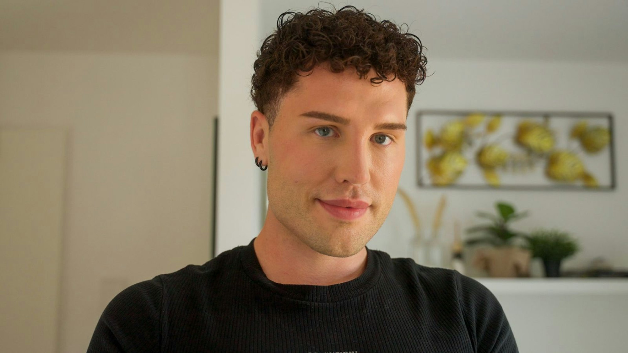 Content Creator David Lovric bewirbt in den sozialen Medien ein „Abnehmprogramm“. (Bild: SWR/team.recherche)
