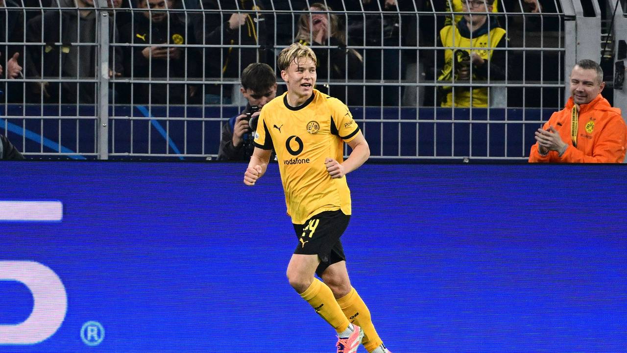 Daniel Svensson bejubelt seinen Treffer zur Führung gegen Bilbao.