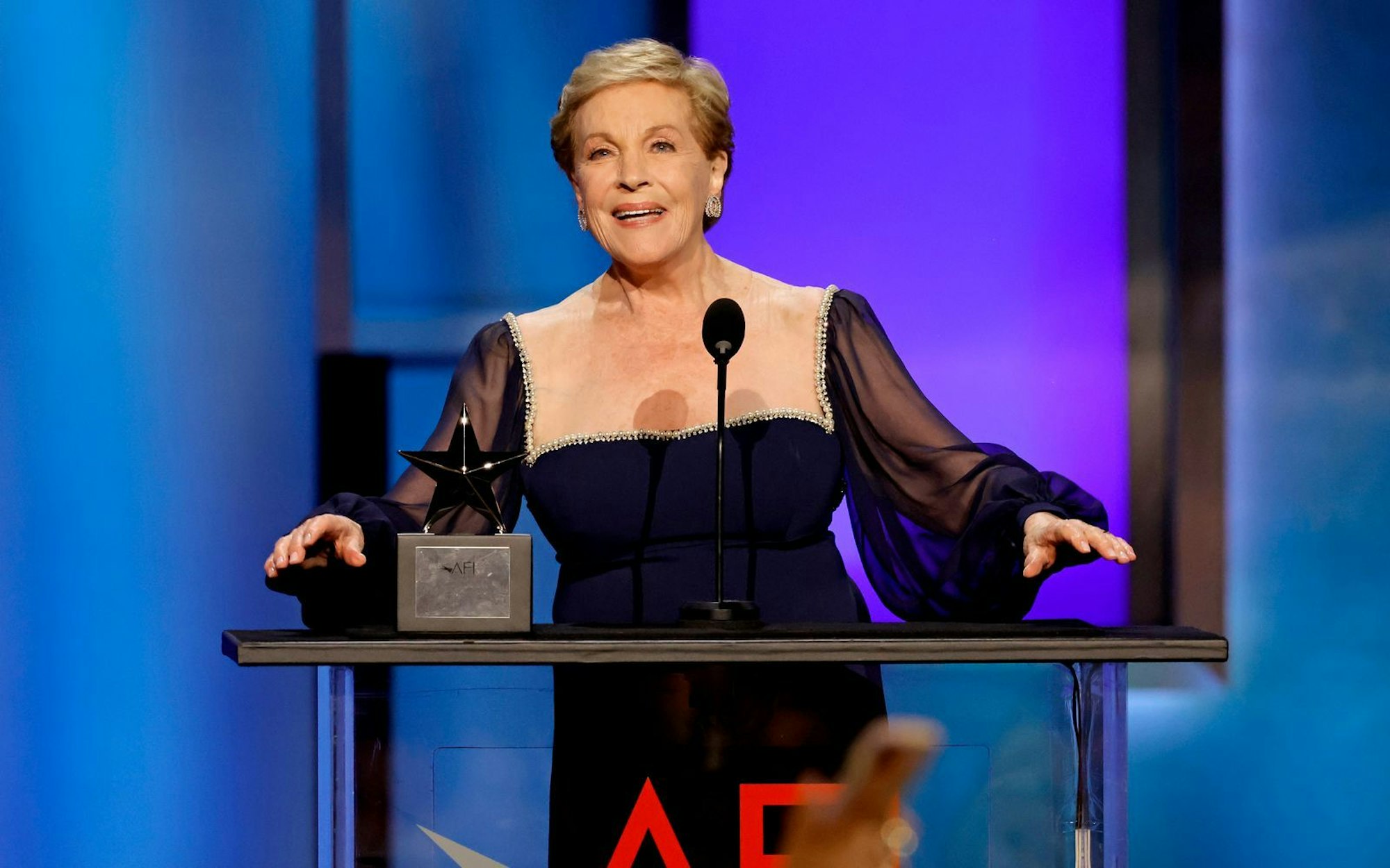 Julie Andrews wurde 2022 vom American Film Institute für ihr Lebenswerk ausgezeichnet. (Bild: 2022 Getty Images/Kevin Winter)