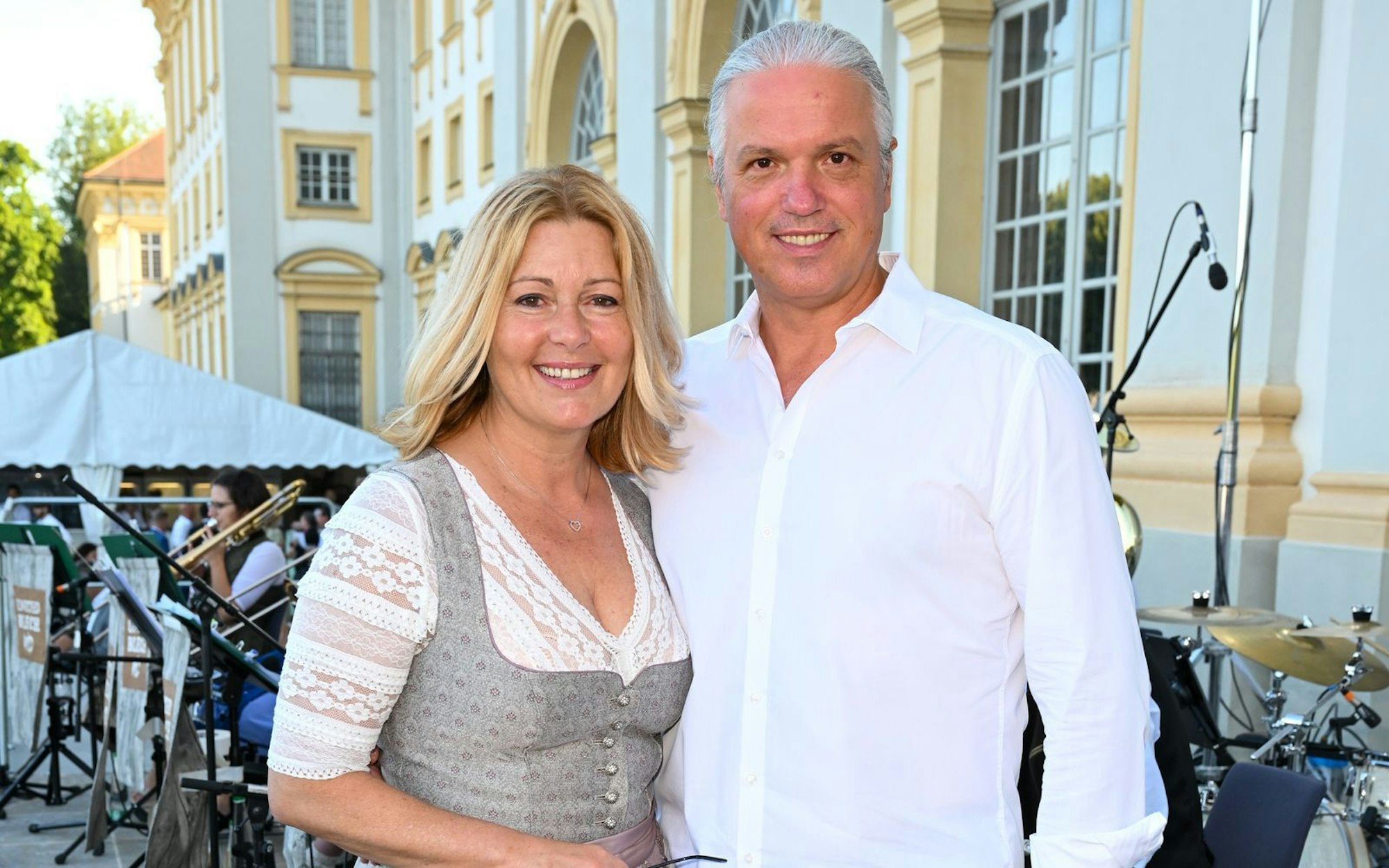 Karin Thaler und ihr Mann Milos Malesevic gehen mittlerweile bereits seit 30 Jahren gemeinsam durchs Leben. (Bild: 2022 Getty Images/Hannes Magerstaedt)