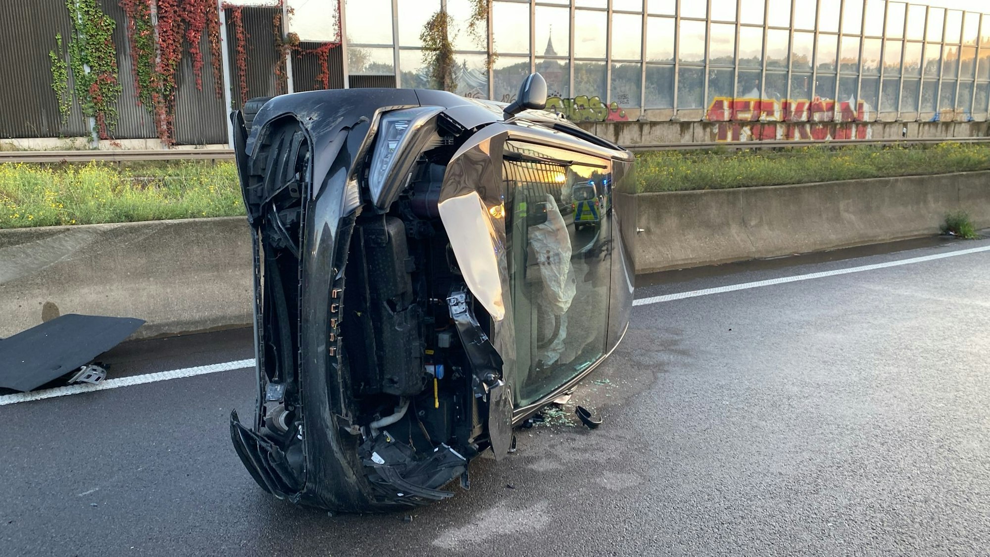 Schwerer Unfall auf der A4 bei Frechen (Symbolbild).