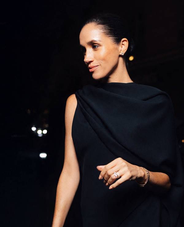 Meghan Markle am 4. Oktober 2025 während der Pariser Fashion Week: Für ein Video gibt es jede Menge Kritik.