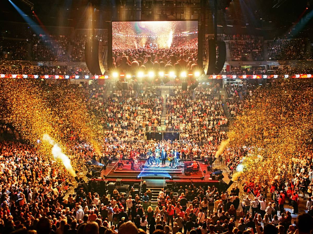 Blick in die Lanxess-Arena bei „Kölle singt“.