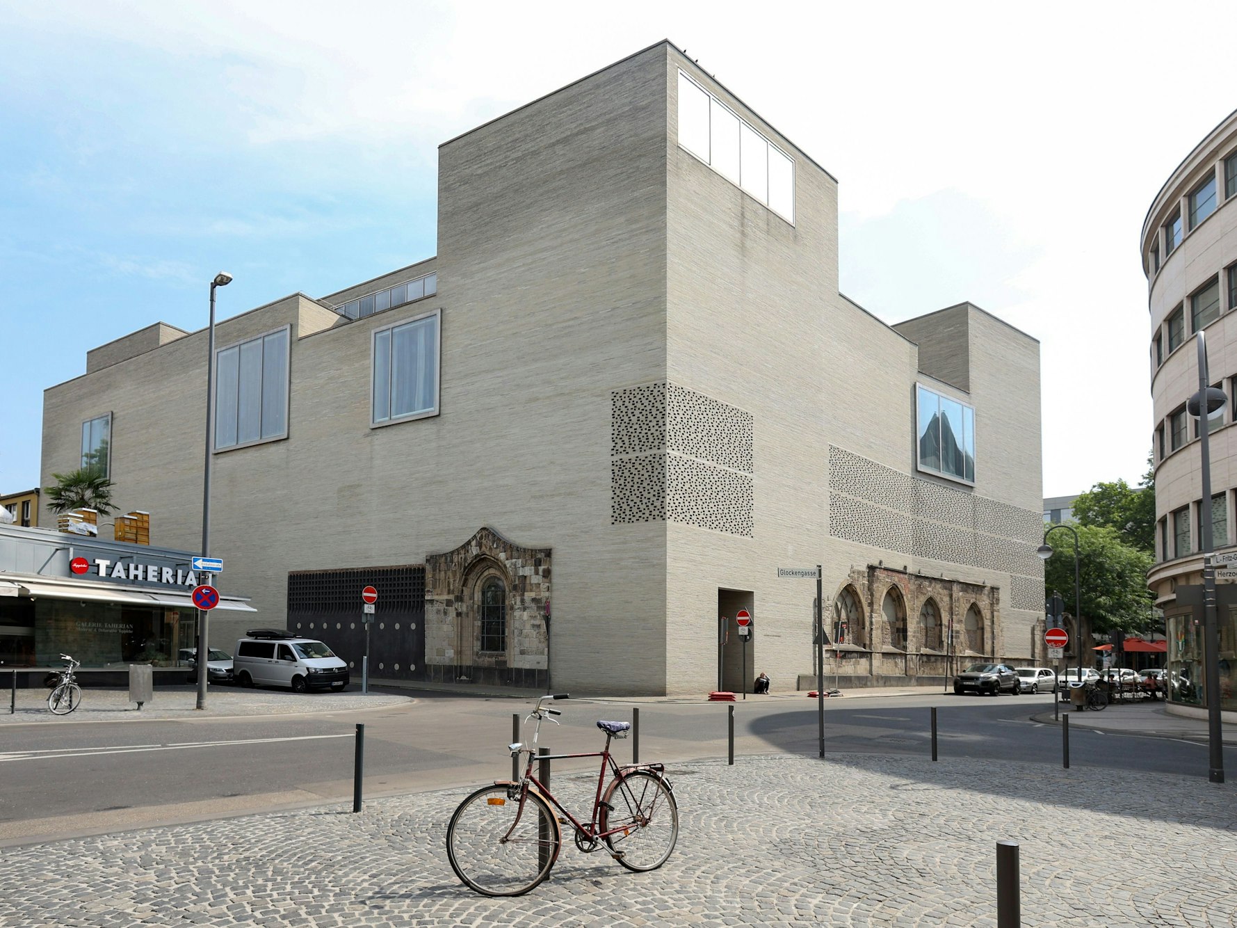 Das Kolumba in der Kölner Innenstadt nahe der Hohe Straße.
