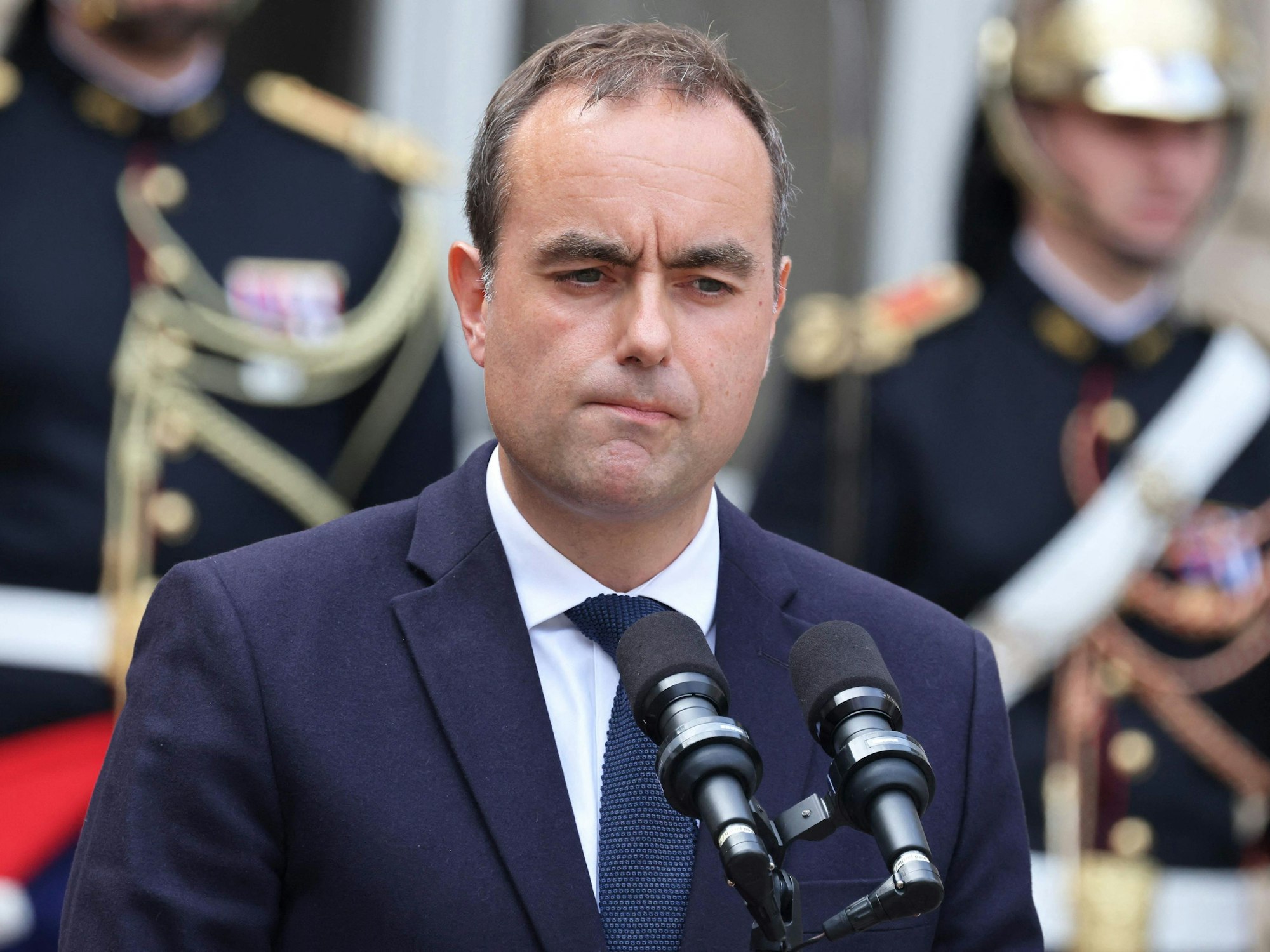 Sebastien Lecornu schaut kritisch