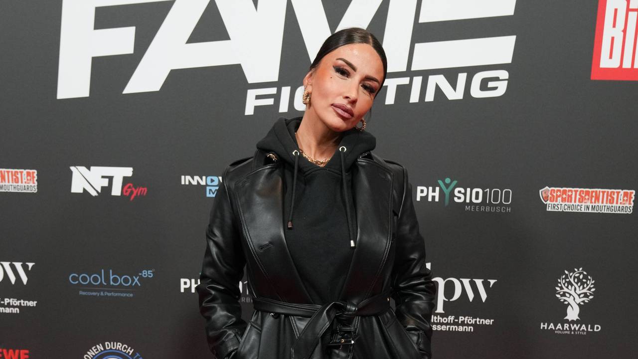 Christina Dimitriou schaut in die Kamera.