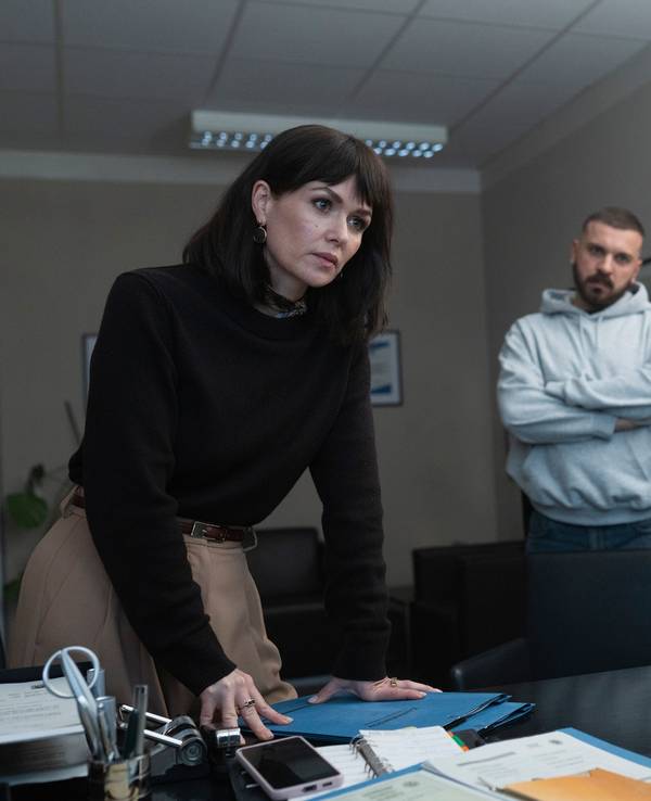 Edin Hasanović und Melika Foroutan als Hamza Kulina und Maryam Azadi