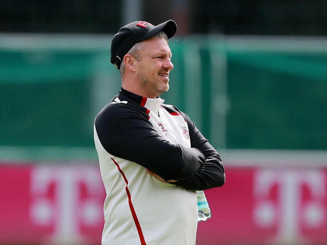Lukas Kwasniok beim 1. FC Köln auf dem Trainingsplatz.